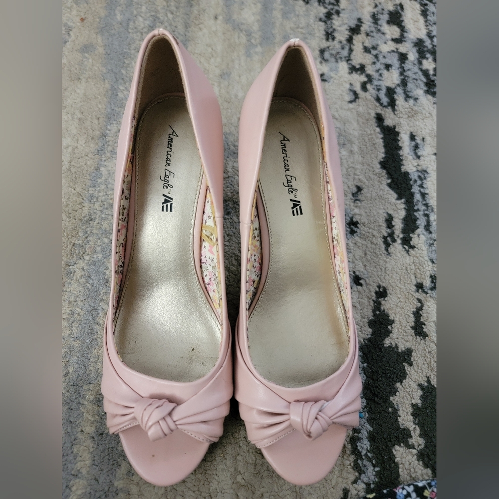Womens light pink shoes
